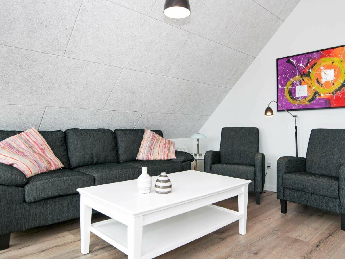 6 Person Holiday Home In R M Sonderby  Номер фото